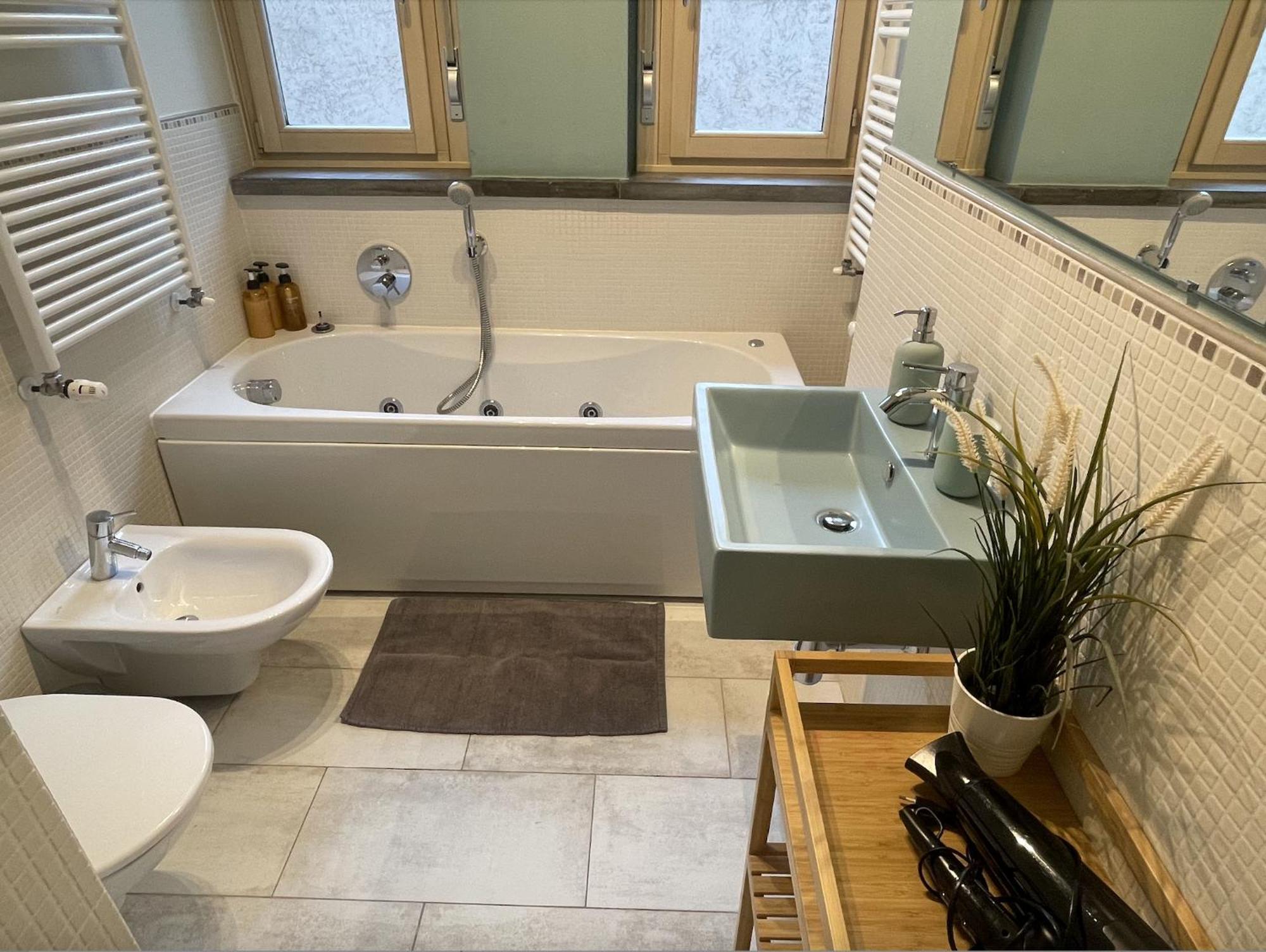 Seriate - Jacuzzi Bath 外观 照片